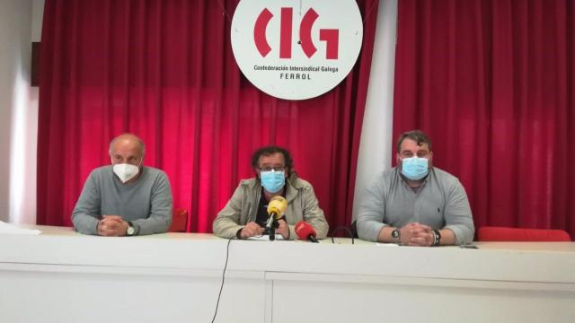 Representantes de los sindicatos en la rueda celebrada esta mañana.