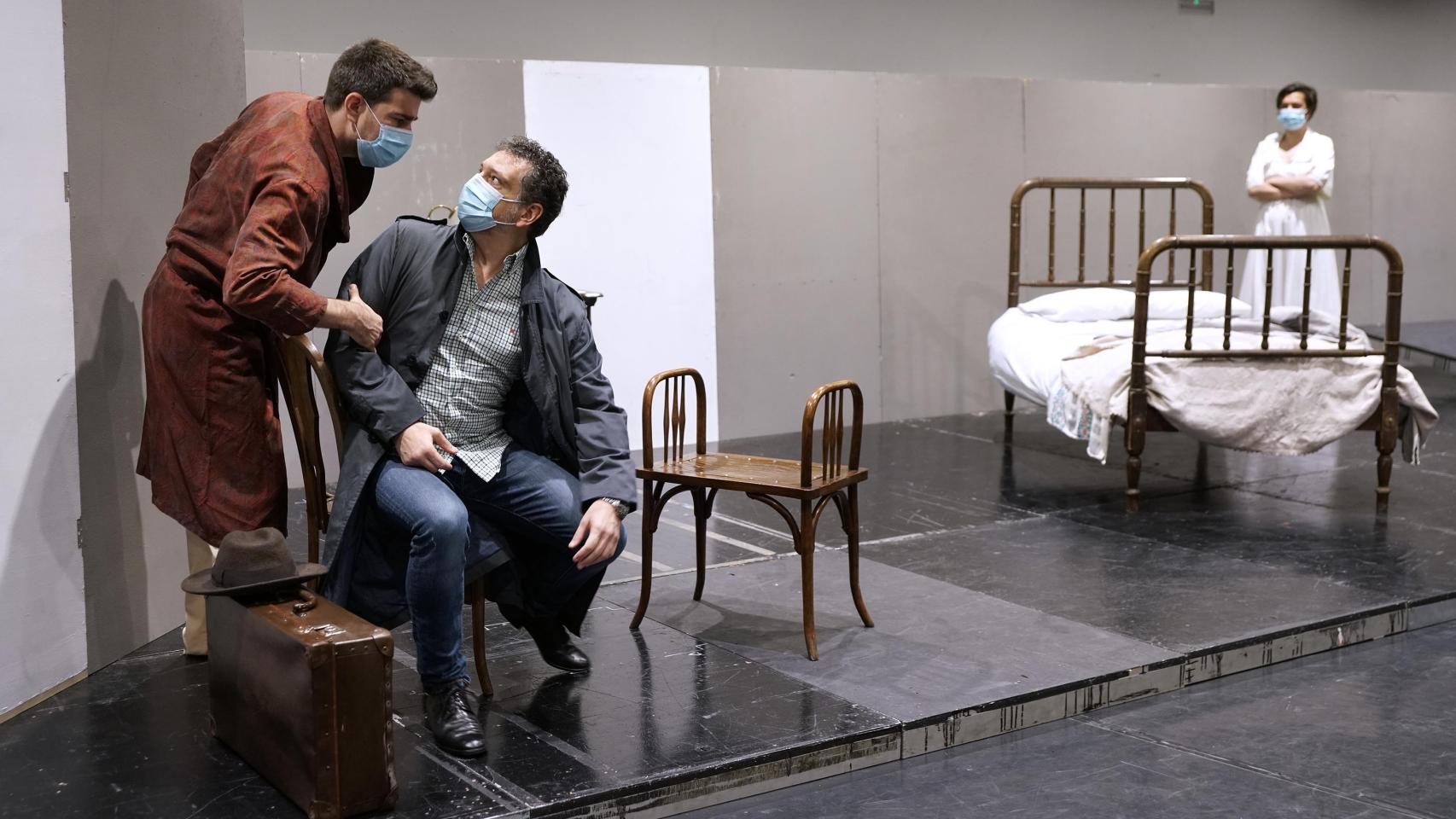 Jordi Francés dirige a solistas de la Orquesta Titular del Teatro Real en las Naves del Español en Matadero.