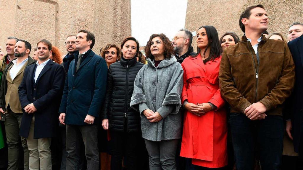 Los partidos constitucionalistas, reunidos en la foto de Colón en febrero de 2019.