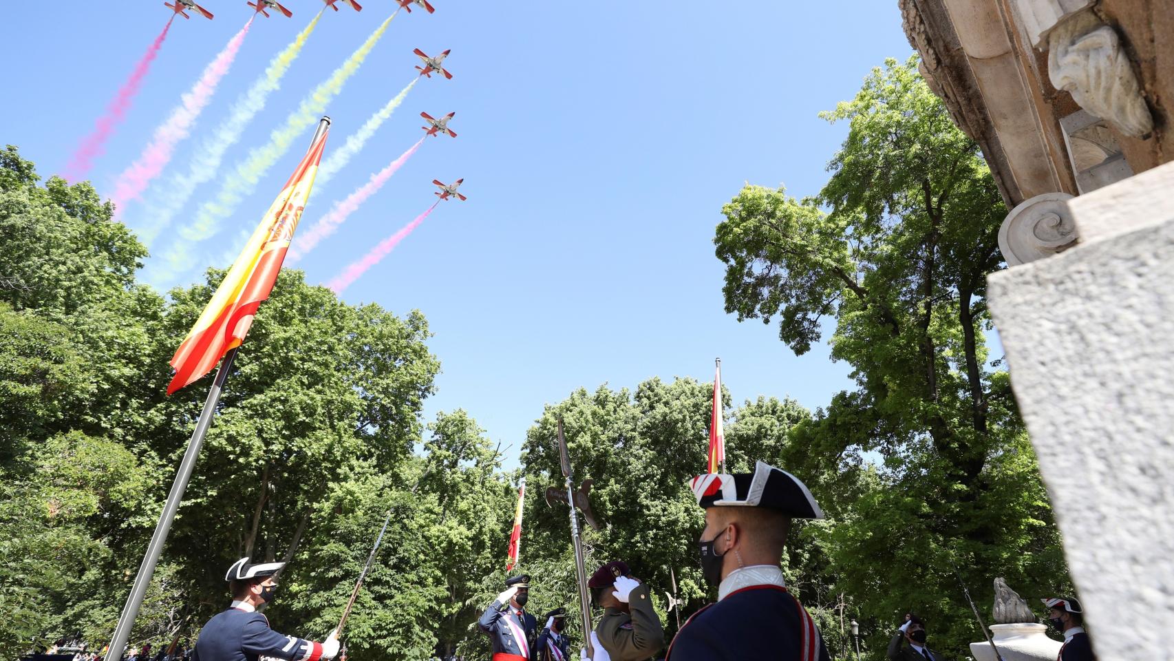 Vivas al Rey en un Día de las Fuerzas Armadas que vuelve a acercarse a los ciudadanos tras la pandemia