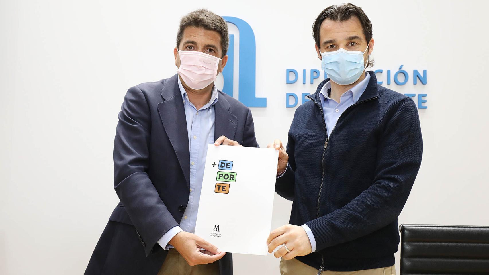 El presidente de la Diputación, Carlos Mazón, y su portavoz de Deportes, Eduardo Dolón.