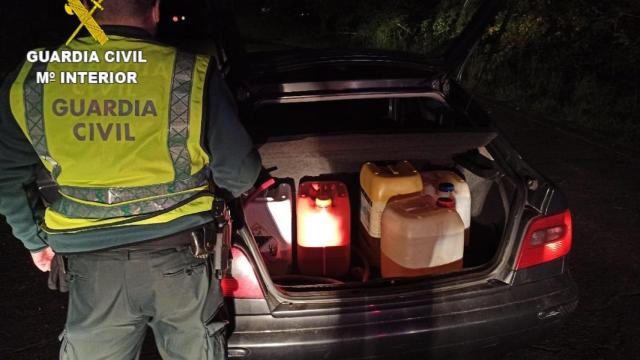Detenido en Ordes (A Coruña) por siete robos de gasóleo en gasolineras y camiones