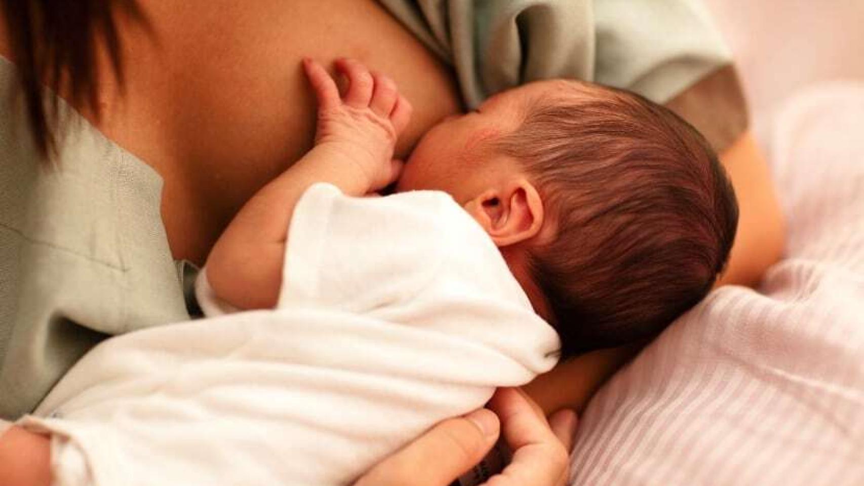 Dar el pecho y trabajar en tiempos de precariedad, cuando pierden la madre y el bebé