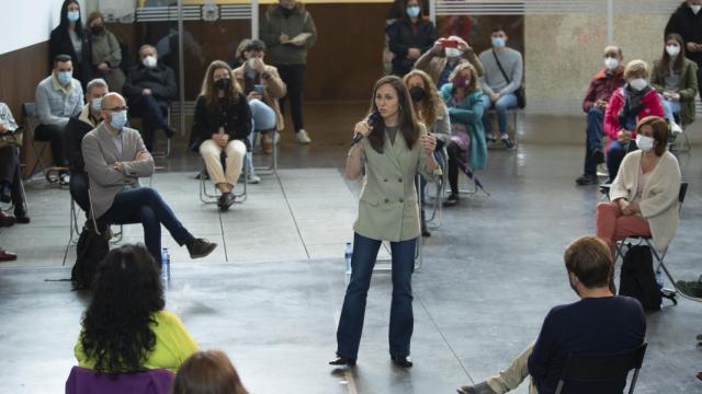 La ministra de Derechos Sociales y Agenda 2030, Ione Belarra, participa en un acto de campaña previo al congreso.