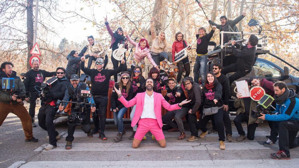 El equipo de Zanskar en la grabación de Maraton Man (Movistar+), con Raúl Gómez en el centro.