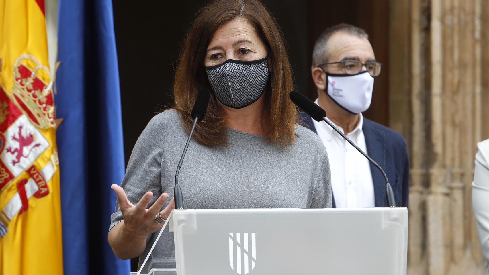 La presidenta del Gobierno balear, Francina Armengol, junto al vicepresidente regional y 'conseller' Juan Pedro Yllanes.