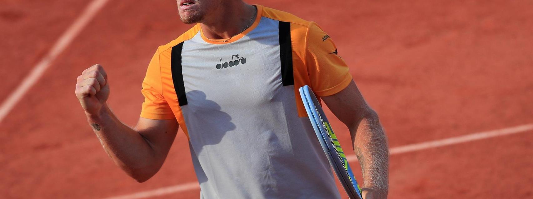Davidovich celebrando un punto en el partido ante Delbonis.