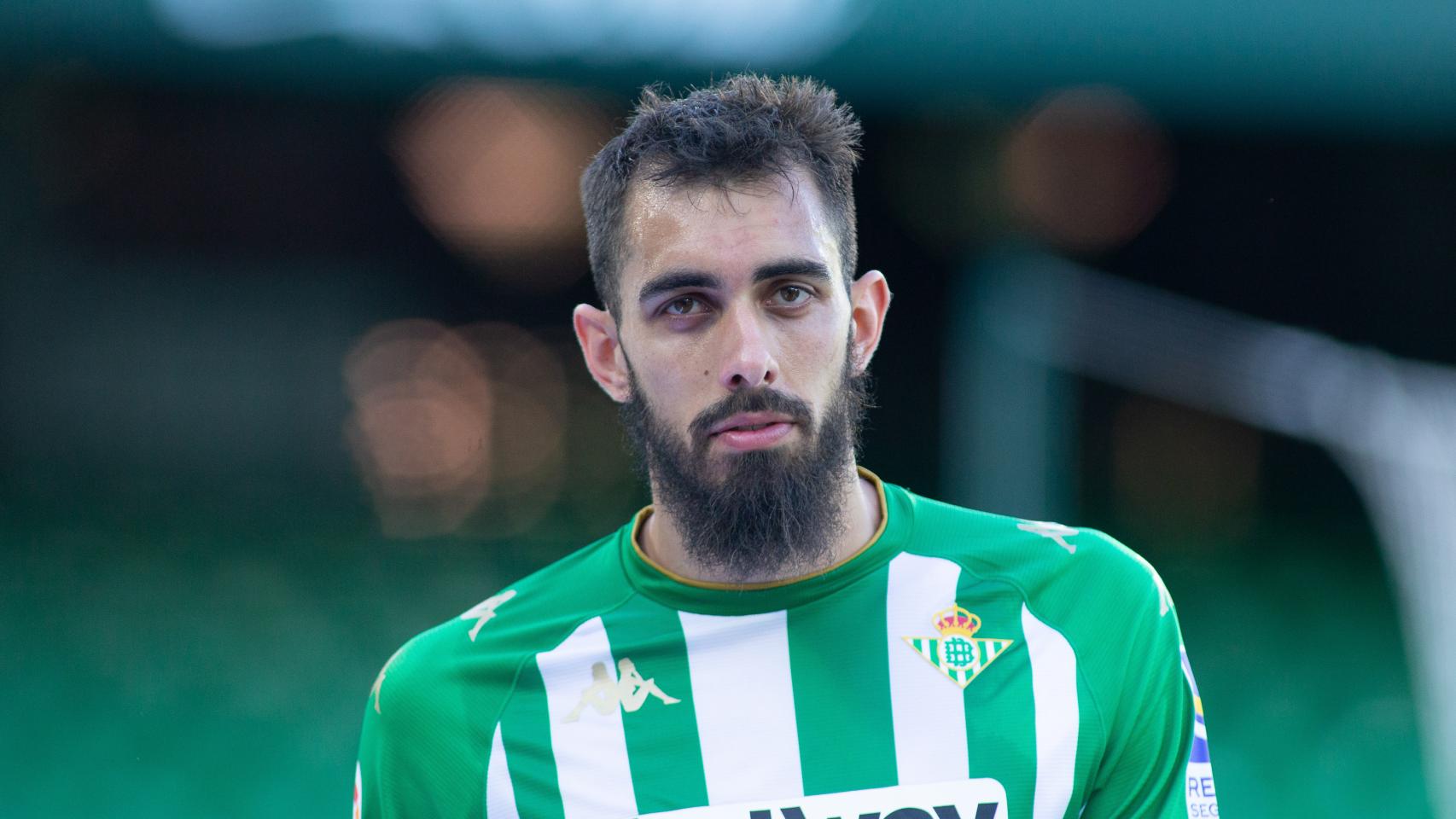Borja Iglesias, durante un partido del Real Betis.