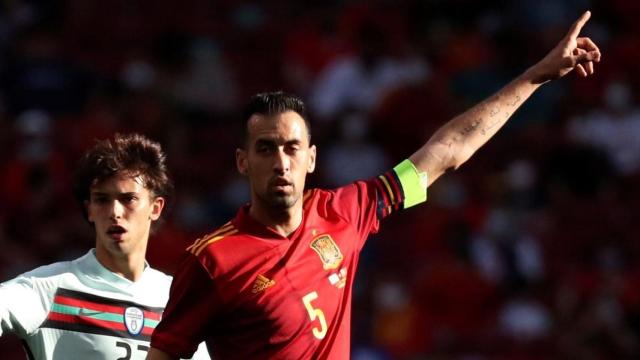 El positivo de Busquets por covid19 obliga a TVE a relegar el España-Lituania a Teledeporte