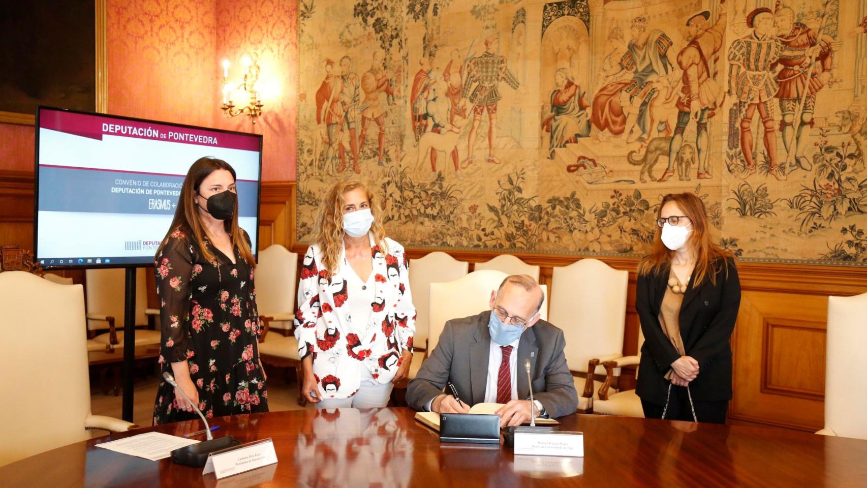 Cien alumnos de la UVigo podrán acceder a una beca complementaria para irse de Erasmus