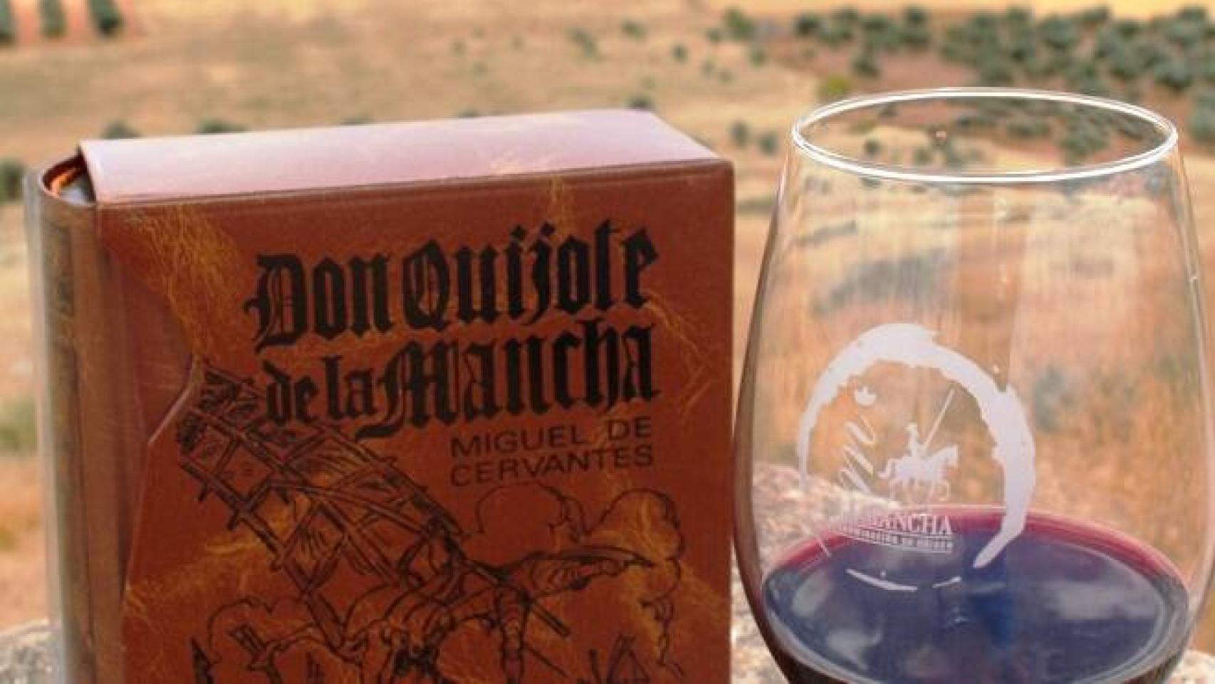Cervantes y el vino de La Mancha han dado origen a la marca Hideputa que promueve la sociedad Cervantina de Alcázar