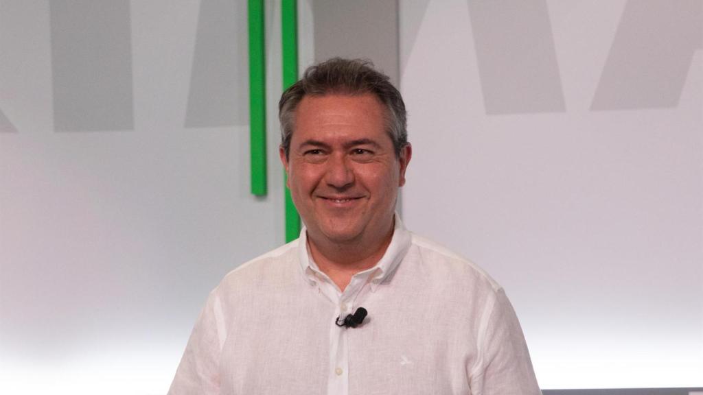 Juan Espadas durante el debate de este martes.