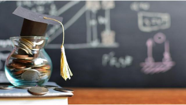 Becas, estudiantes, educación, ayudas económicas.