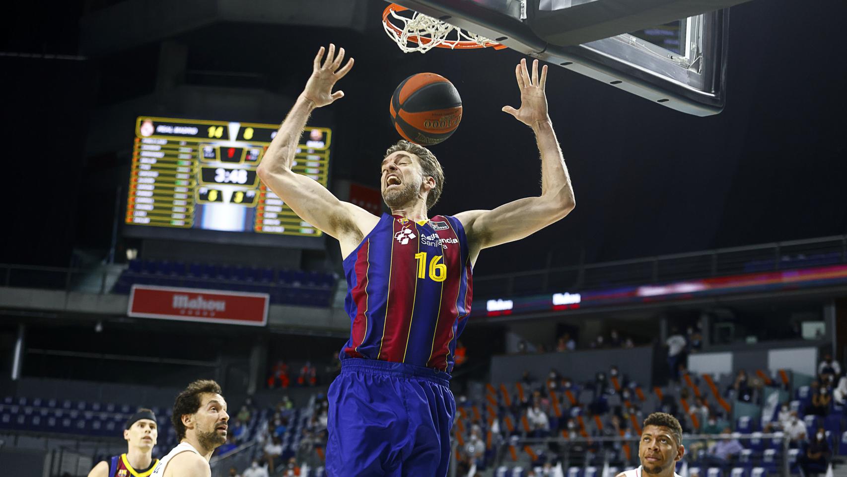 Pau Gasol durante una acción de la final de la Liga Endesa