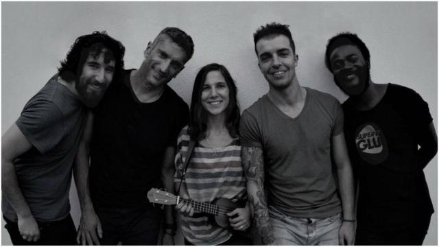 Integrantes del conjunto ‘Superglú’.