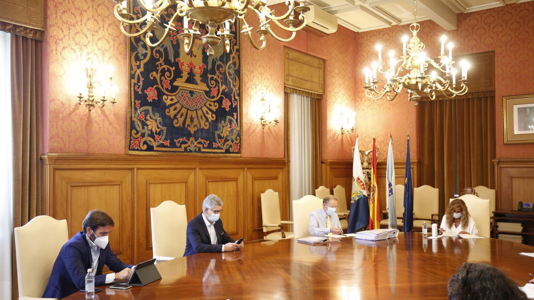 La Diputación destina medio millón para la modernización del sector primario de Pontevedra