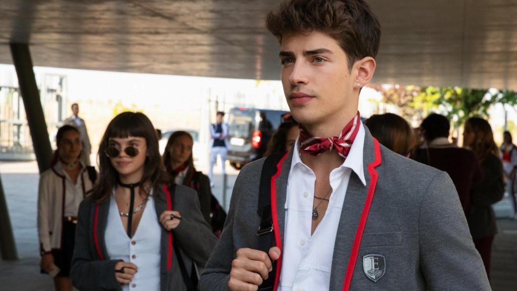 Martina Cariddi y Manu Ríos, hermanos en la ficción