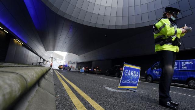 Un control de la policía irlandesa.