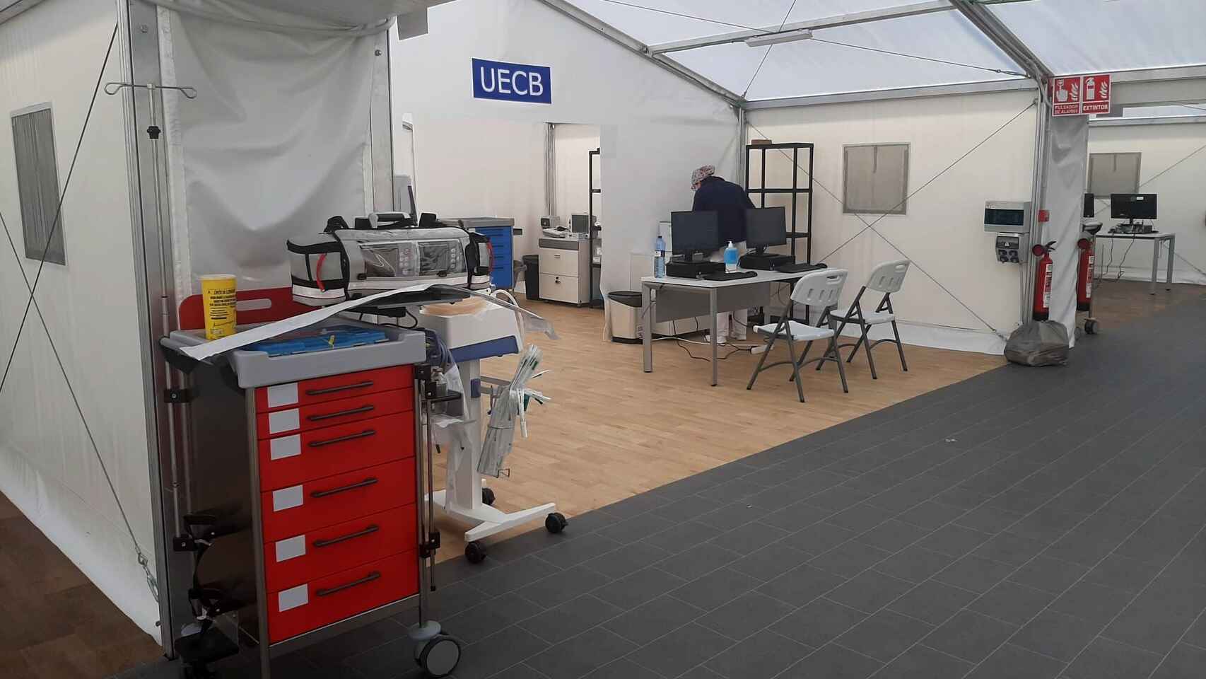 Interior del hospital de campaña junto a La Fe de Valencia.
