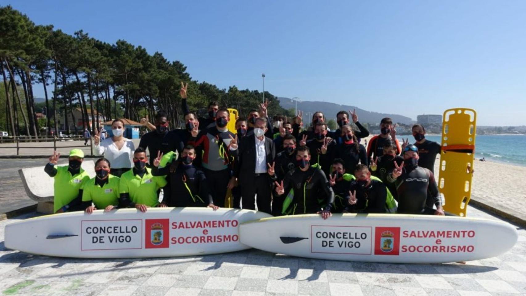 Vigo tendrá socorristas en todas las playas con bandera azul hasta el 15 de septiembre