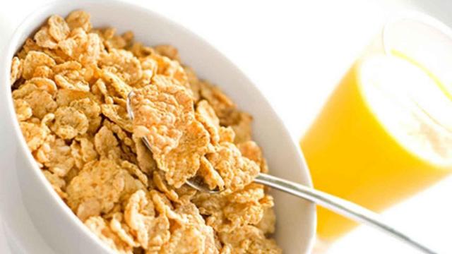 Los cereales son una de las opciones preferidas de los españoles en el desayuno.