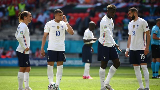 Griezmann, Mbappé, Pogba y Benzema durante un partido de Francia