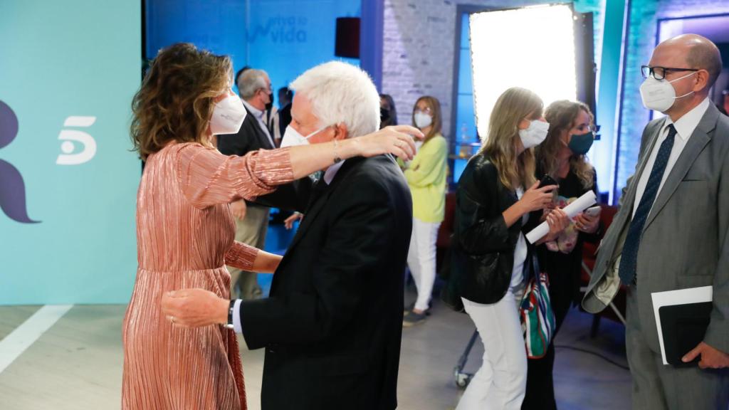 Ana Rosa Quintana junto a Paolo Vasile.