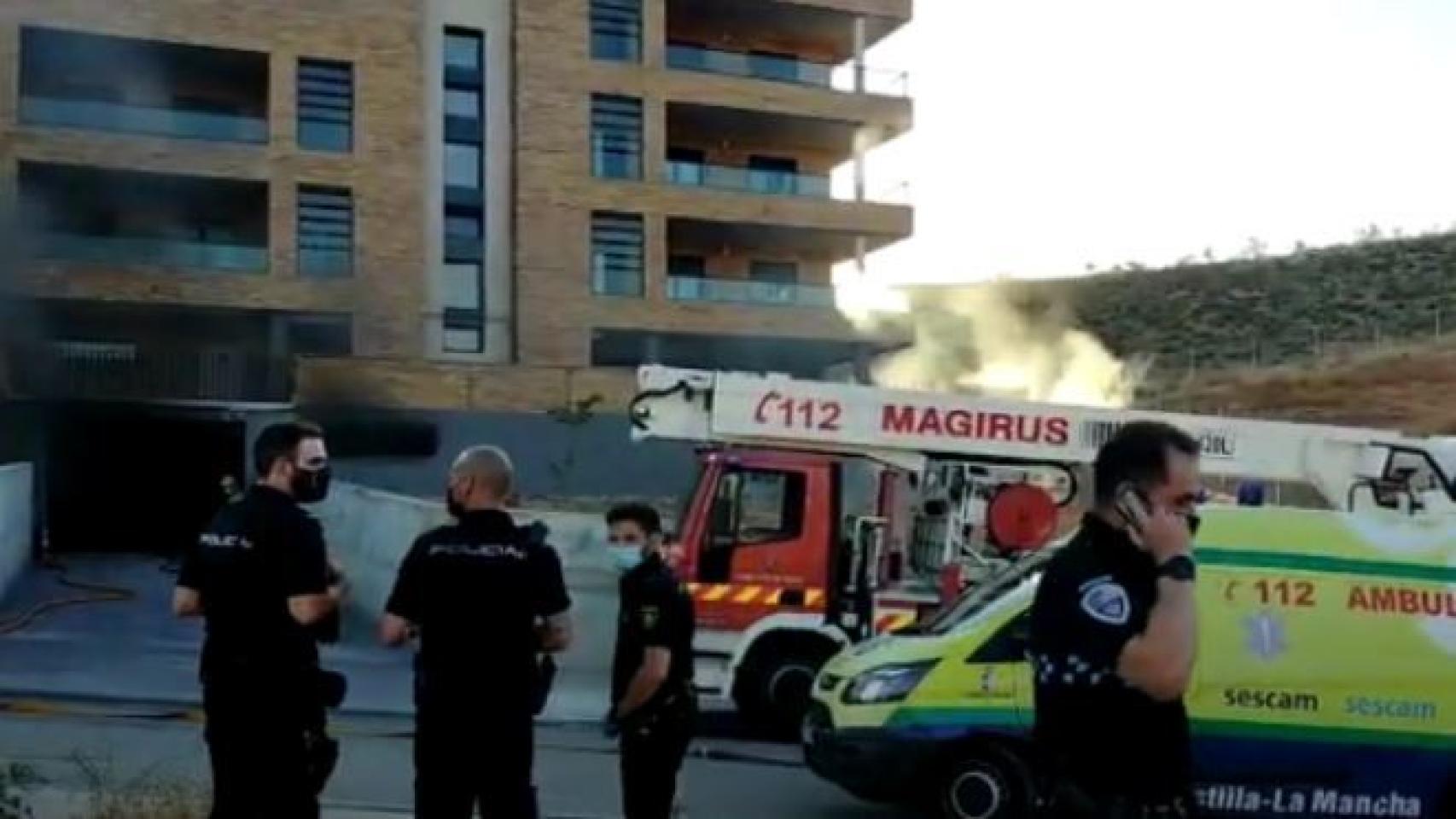 Un coche ha ardido este jueves en un garaje de la Legua, en Toledo. Foto: María de Tena