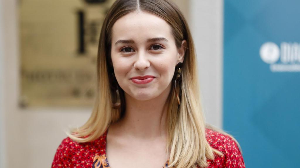 Paula Usero, estrella en '#Luimelia', recibe el premio a su proyección en su ciudad natal.