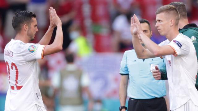 Dani Olmo entra en sustitución de Pablo Sarabia