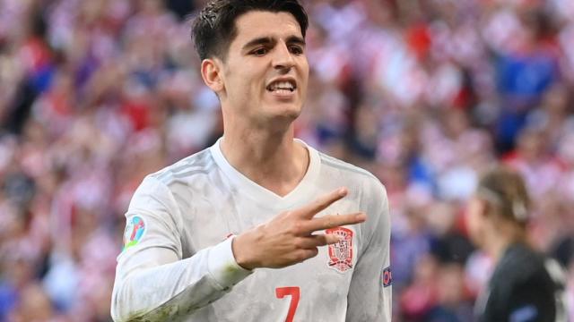 Álvaro Morata celebra su gol en la prórroga a Croacia