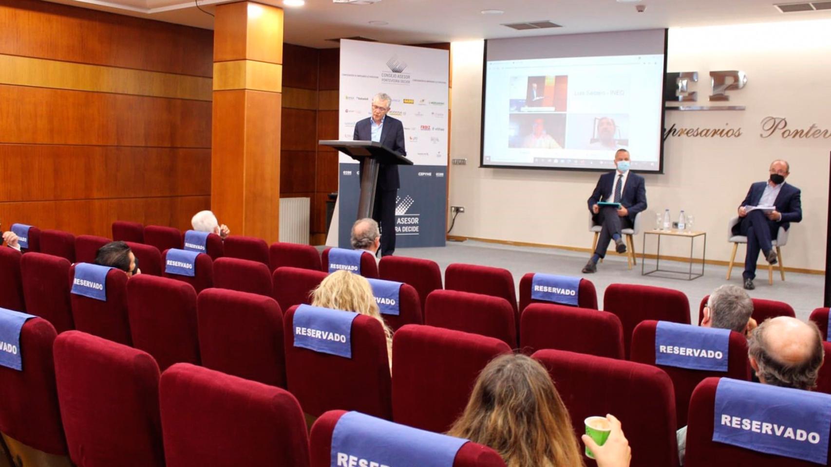 Reunión de la Comisión Permanente de la Confederación de Empresarios de Pontevedra (CEP) en Vigo.