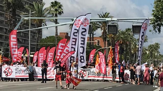 Los empleados de CaixaBank se manifiestan contra el ERE en Barcelona.