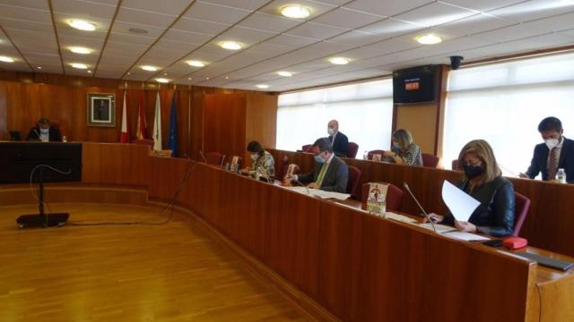 Los concejales durante la sesión plenaria de este miércoles.
