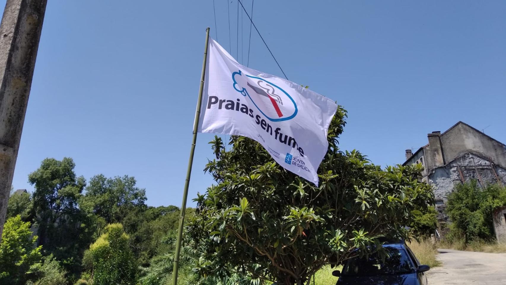 Bandera con el mensaje Praias sen fume