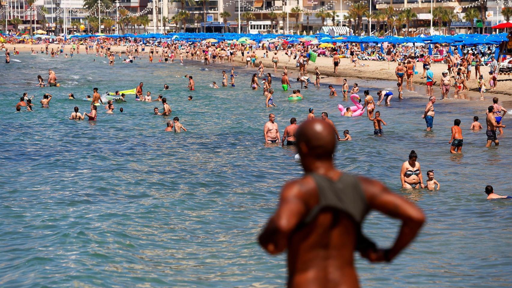 Playa de Benidorm a finales de junio.