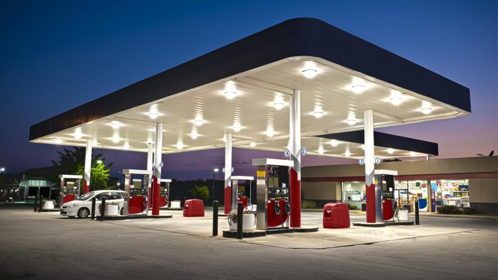 Una gasolinera.