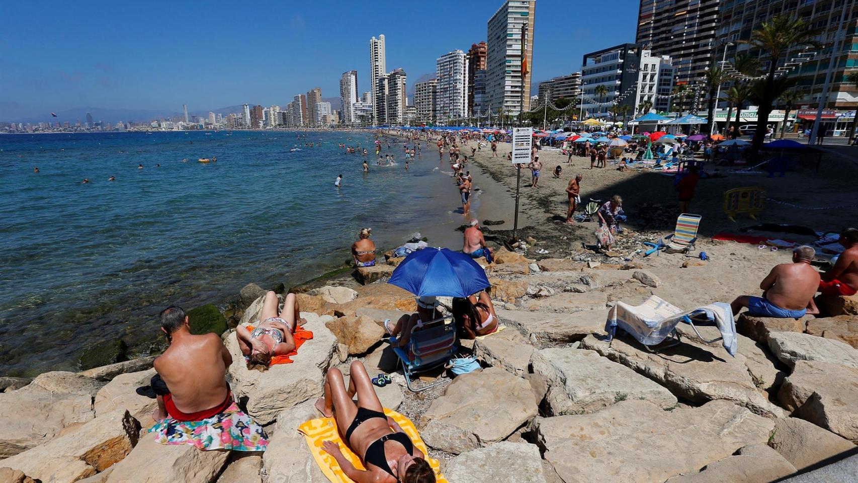 Playa de Levante de Benidorm, vista desde el Rincón.