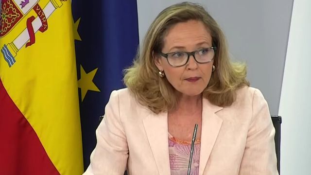 La vicepresidenta segunda y ministra de Asuntos Económicos y Transformación Digital, Nadia Calviño, tras el Consejo de Ministros.
