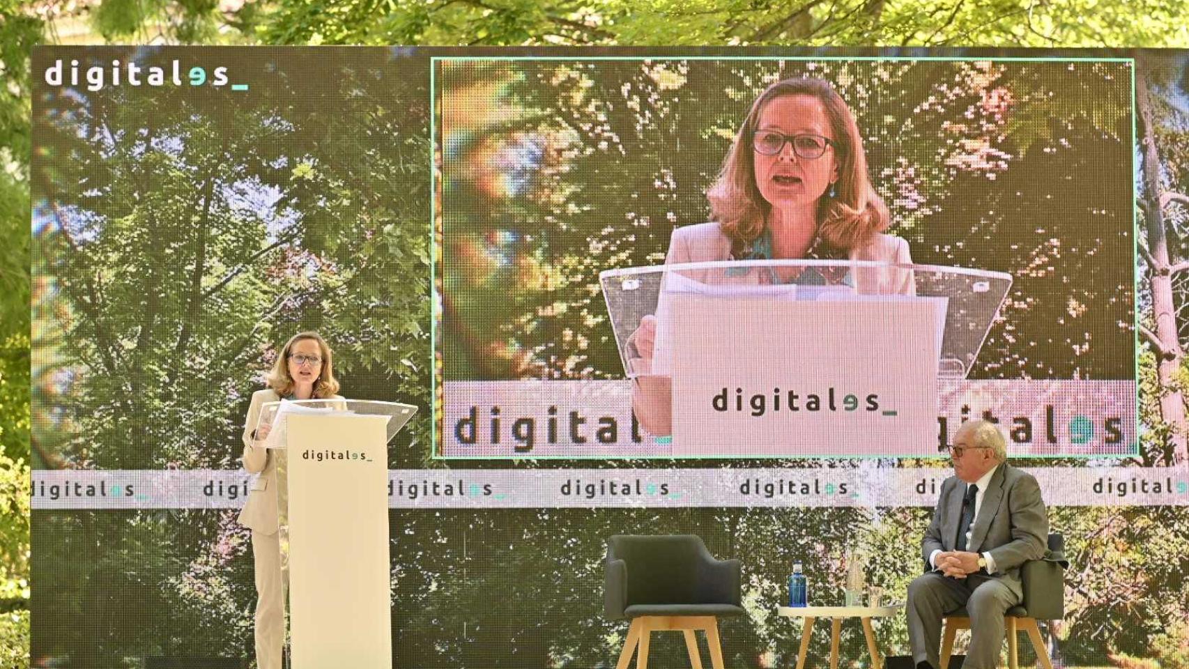Nadia Calviño y Eduardo Serra en el acto inaugural de DigitalES Summit