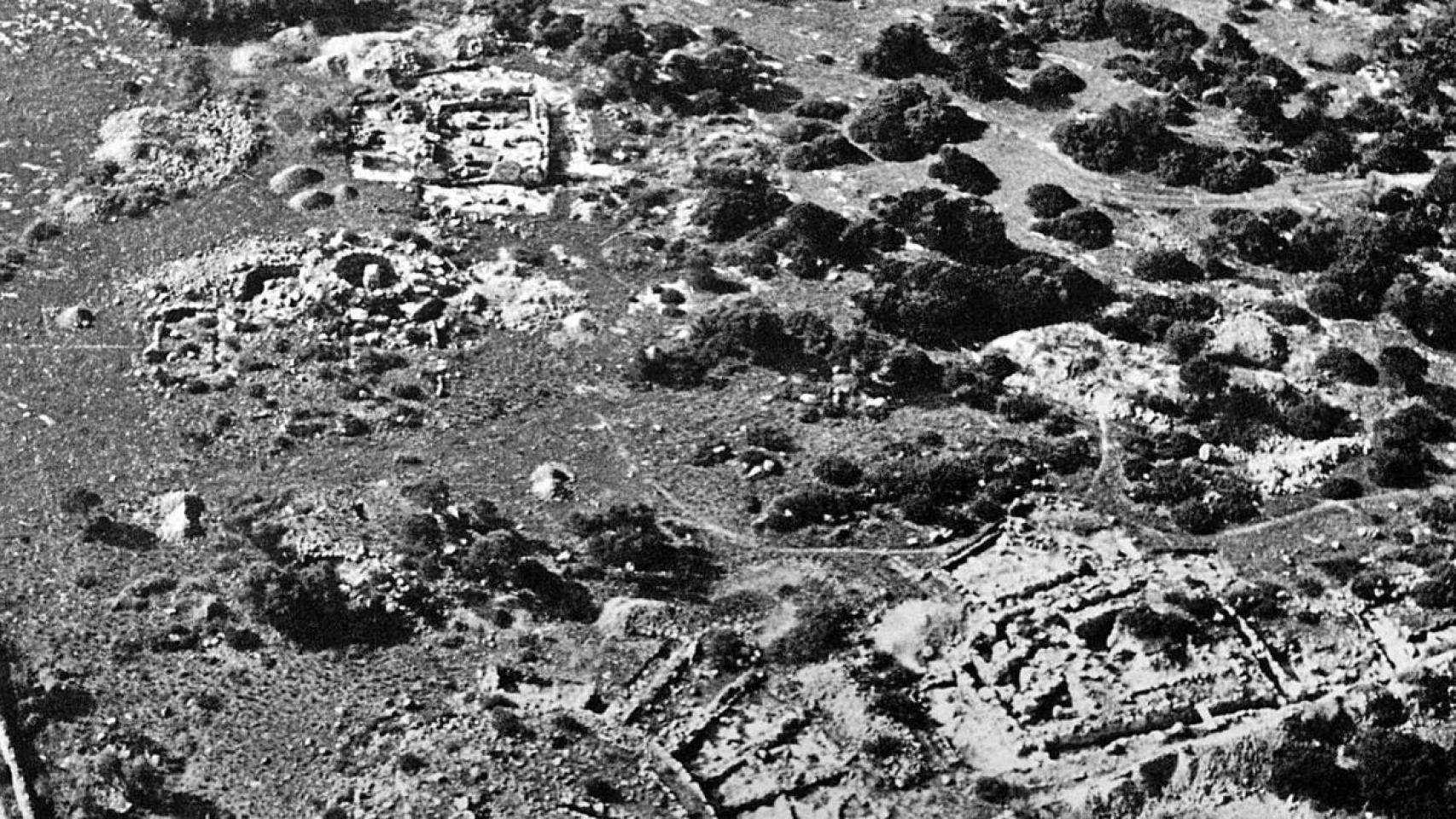 Vista aérea del yacimiento de Son Oms antes de ser destruido.