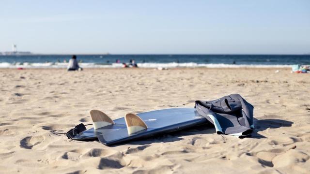 Surf en Bastiagueiro. (Foto: Catia Barbosa)