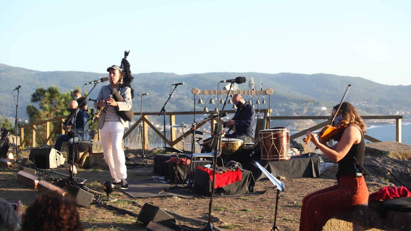 Carlos Núñez durante el concierto del año pasado en el mirador de Monteferro