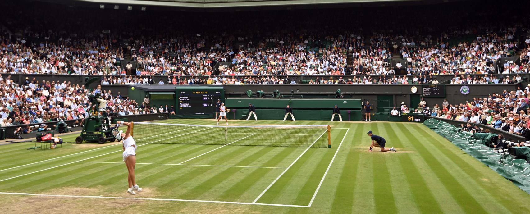 Ashleigh Barty, durante un partido en Wimbledon