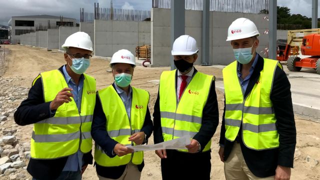 El delegado del Gobierno visita las instalaciones de Zona Franca en el Ayuntamiento de Baiona y de Nigrán con el delegado, David Regades, y los alcaldes de los dos municipios