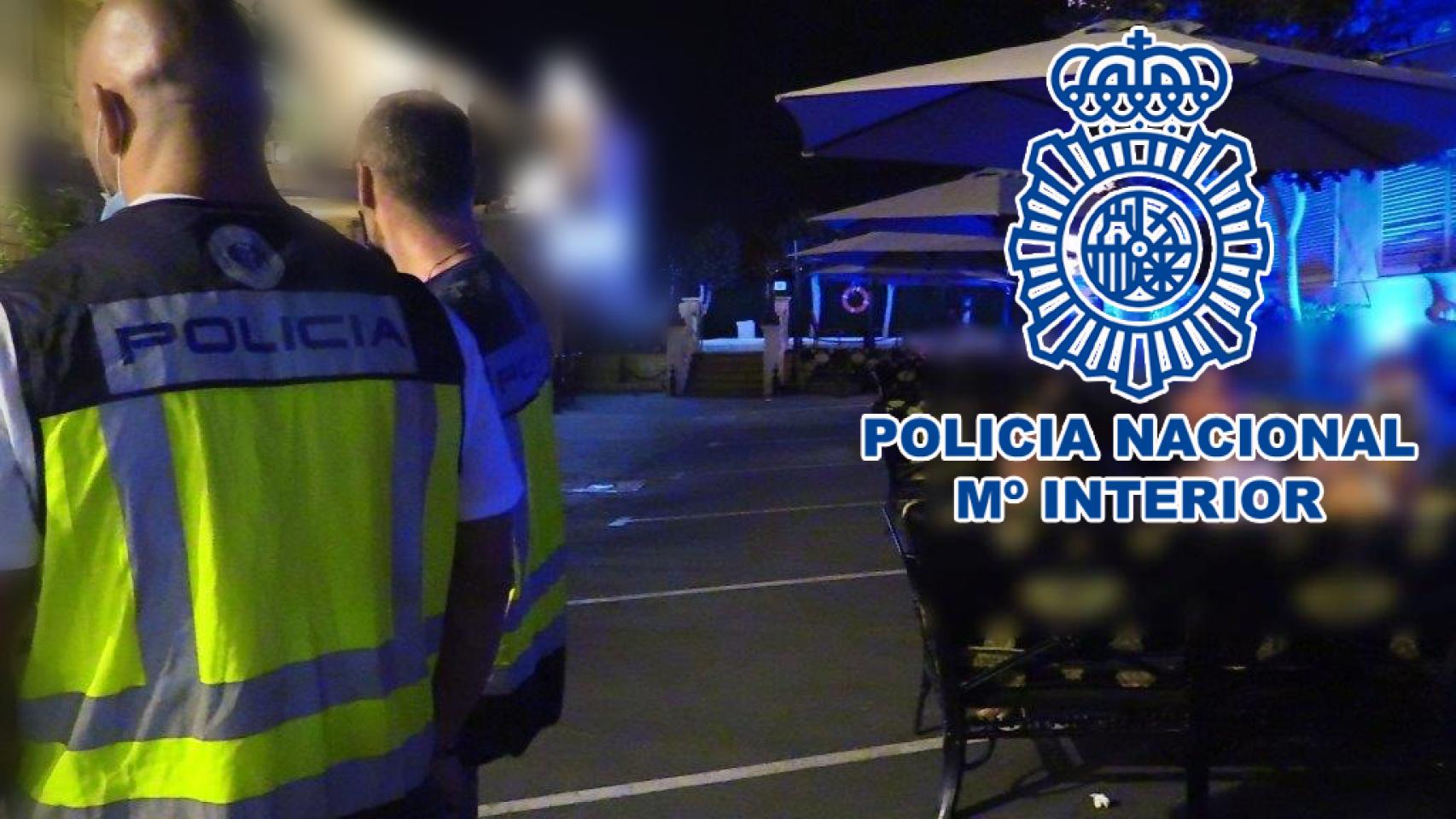 Foto de archivo de la Policía Nacional en una intervención en una playa.