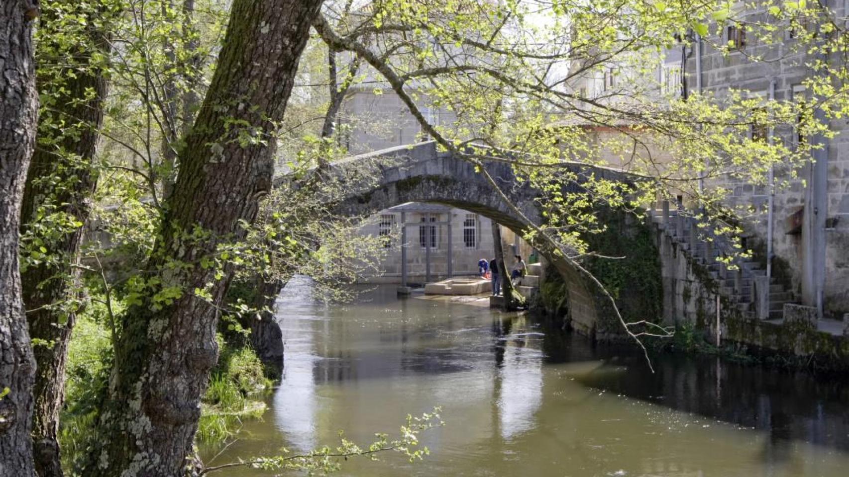 Puente Baños de Molgas (Foto: turismo.gal)