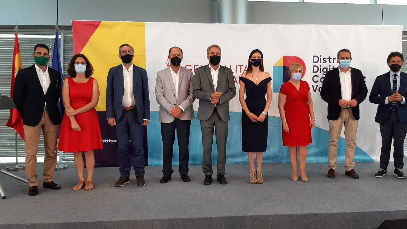 Distrito Digital se expande con nuevos centros en Orihuela, Benidorm y Gandia.