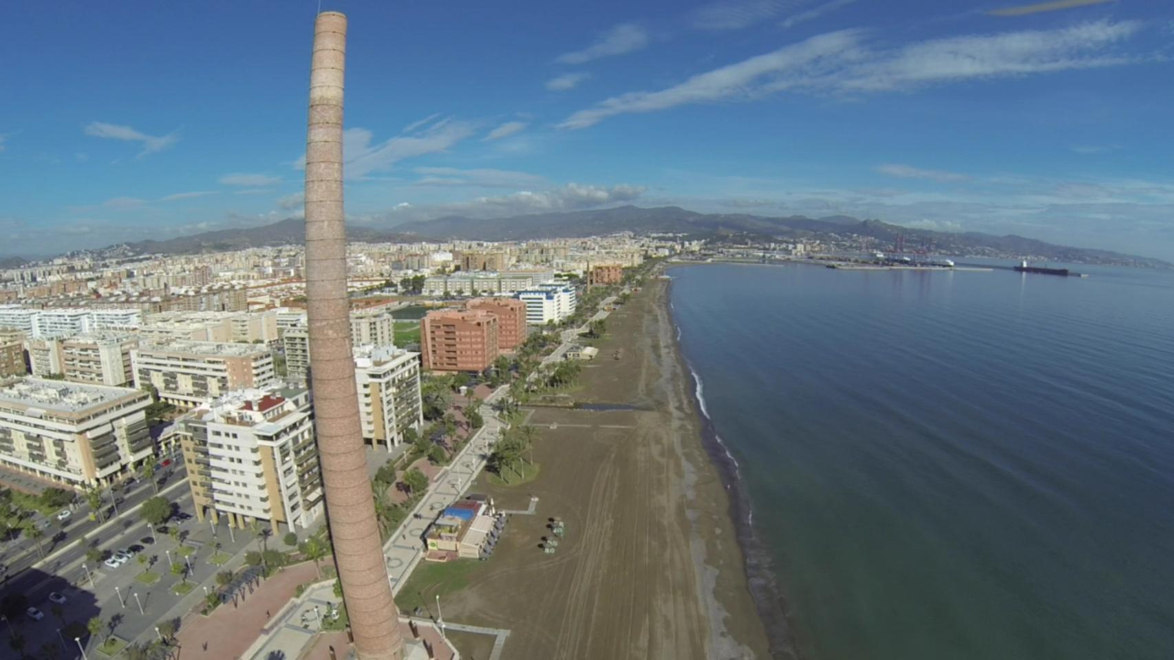 La torre Mónica y la playa de la Misericordia