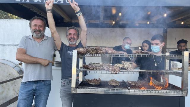 Miguel de la Cierva y Pepe Solla en el Náutico de San Vicente, en O Grove